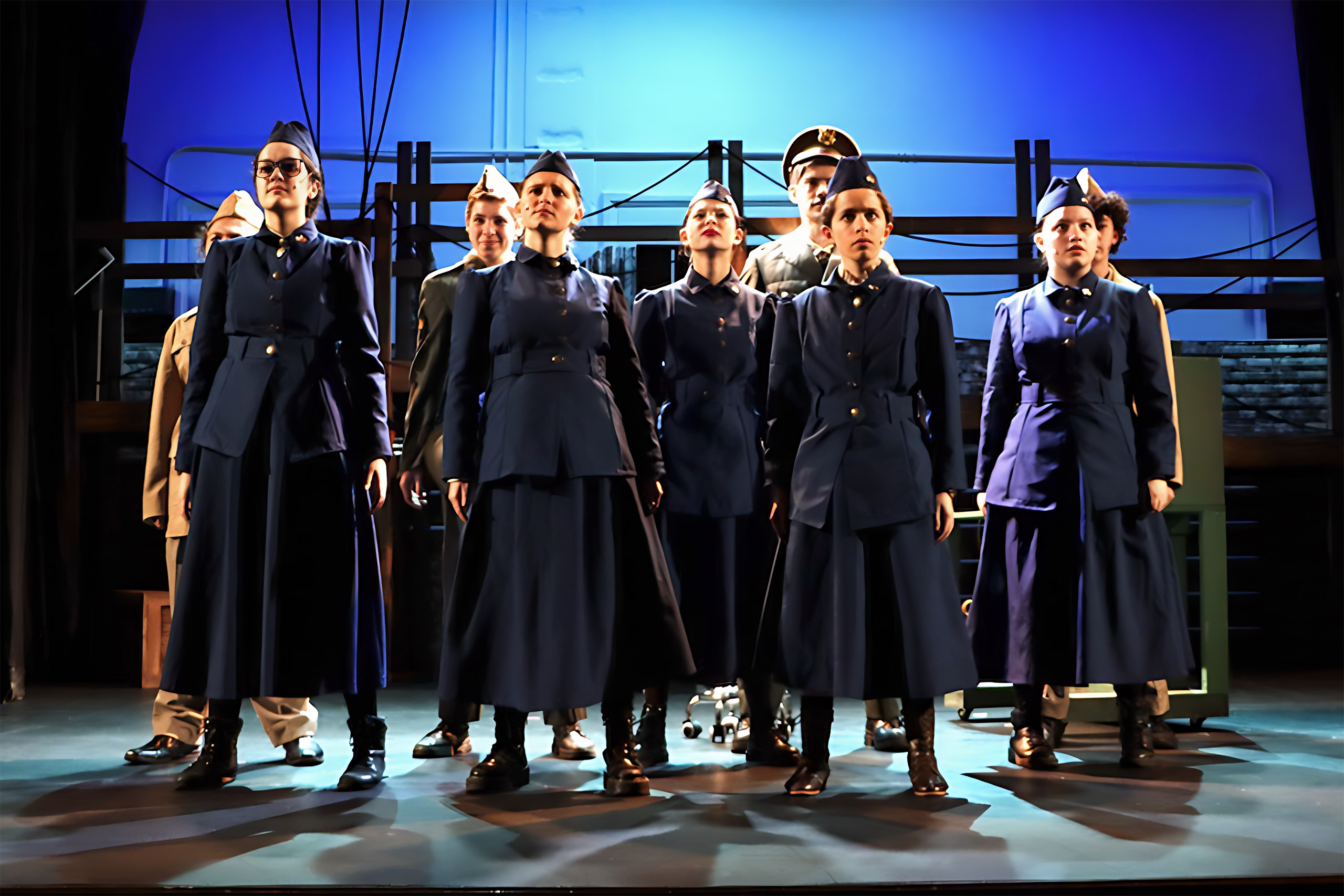 The Hello Girls Image 6